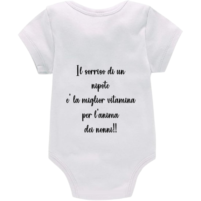Body: il sorriso di un nipote è la miglior vitamina per l'anima dei nonni!! (b/n)